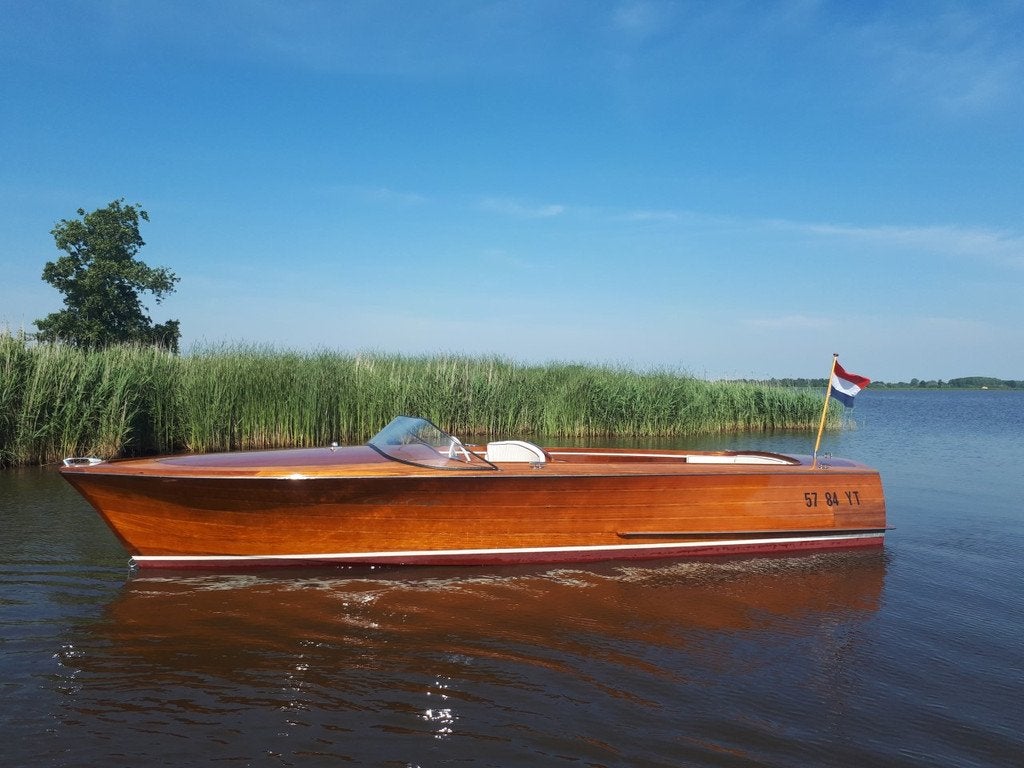 Heistracher Bibi Speedboot Beauty Vergelijkbaar Boesch Riva, Info@garageploegh.nl, Bedrijf, Benzine, Overige merken