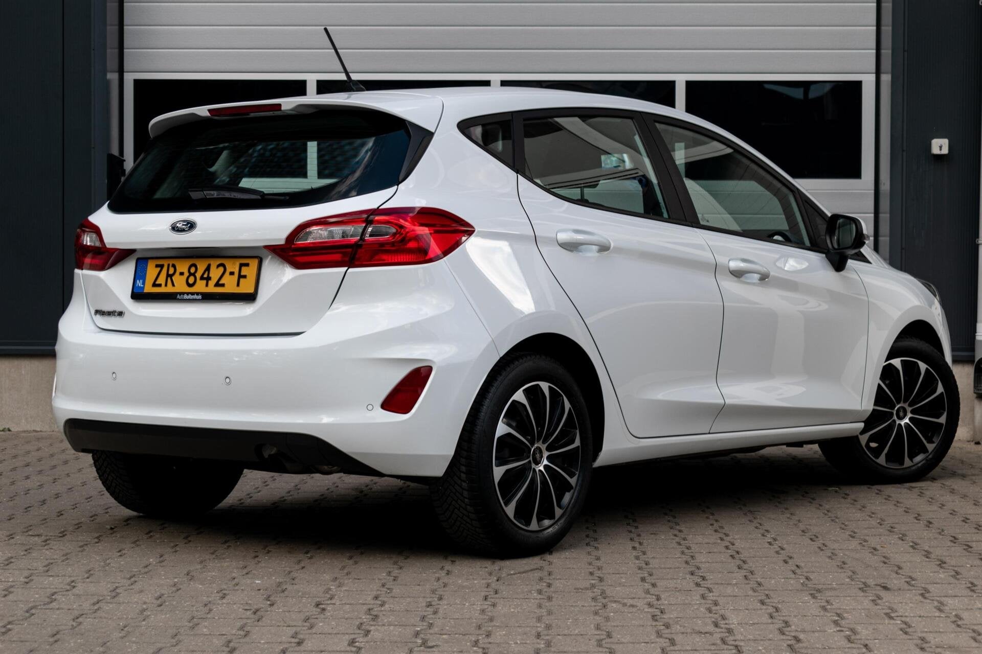 Ford Fiesta 1.1 Trend|1e EIGENAAR|CARPLAY|NAVI|CRUISE|PDC|LA, Voorwielaandrijving, Gebruikt, Met garantie (alle), Origineel Nederlands