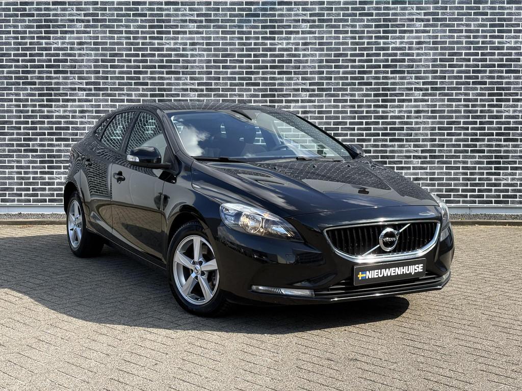 Volvo V40 2.0 T2 Base | All season banden | Airconditioning, 12 maanden, Stof, Gebruikt, Euro 6