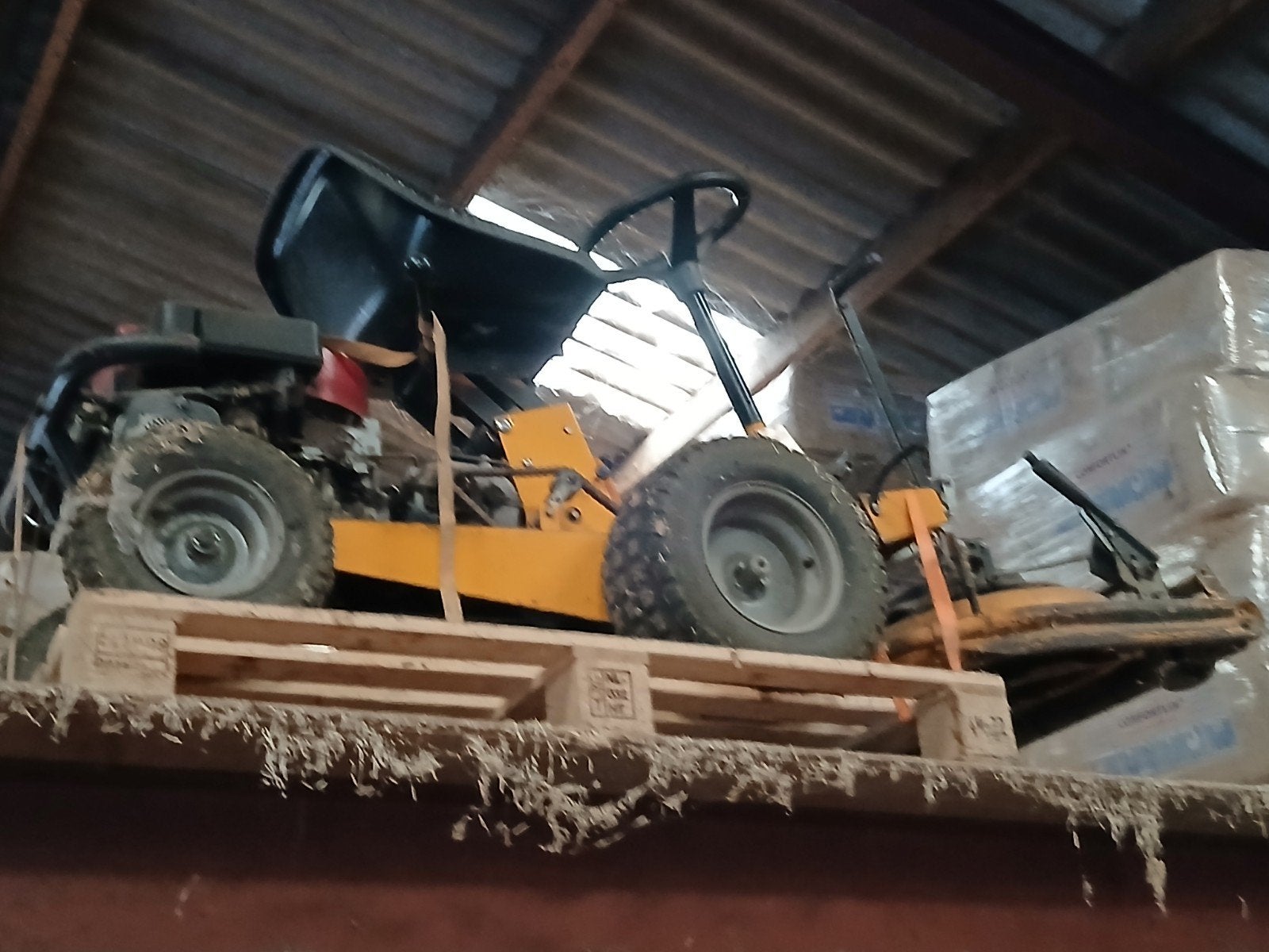 Grasmaaier op benzine zitmaaier, Ophalen, Cirkelmaaier, Gebruikt, Onbekend