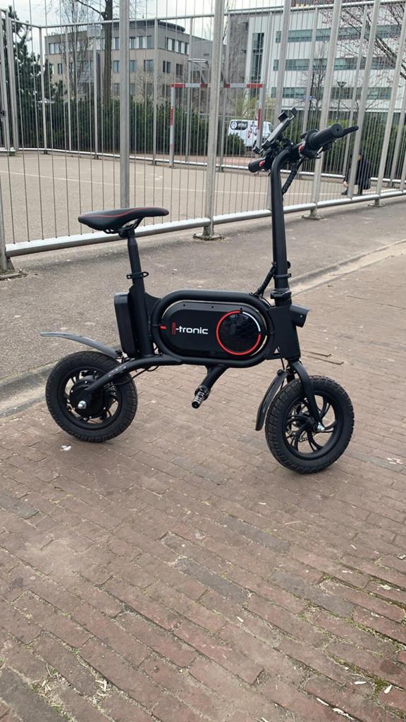 i-tronic elektrische step met gashendel - Gebruikt, Fietsen en Brommers, Elektrische fietsen, Ophalen, Gebruikt, Overige merken