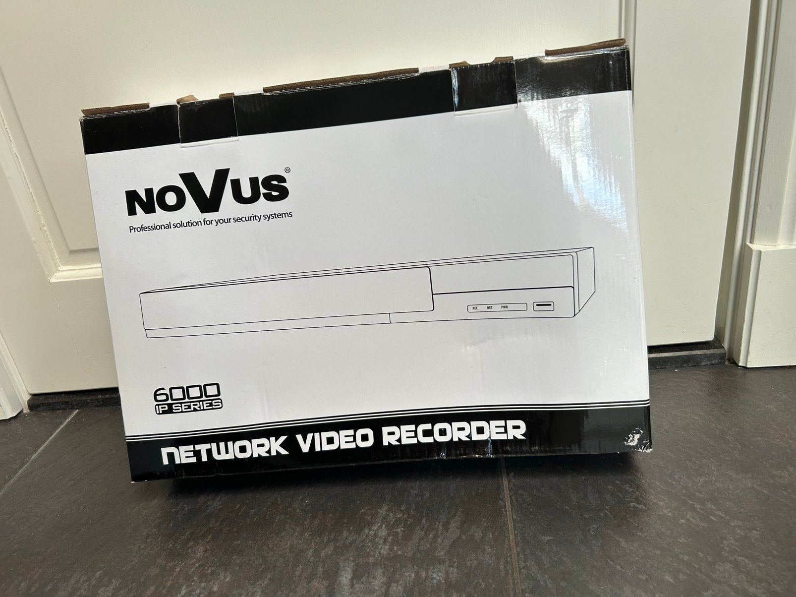 Novus dvr + camera, Ophalen, Zo goed als nieuw