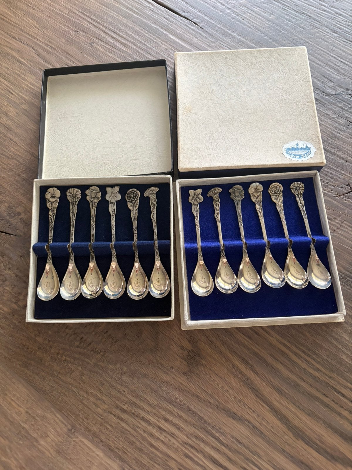 Mooie verzilverde set van 12 bloemen lepetjes van Zilverstad, Ophalen of Verzenden