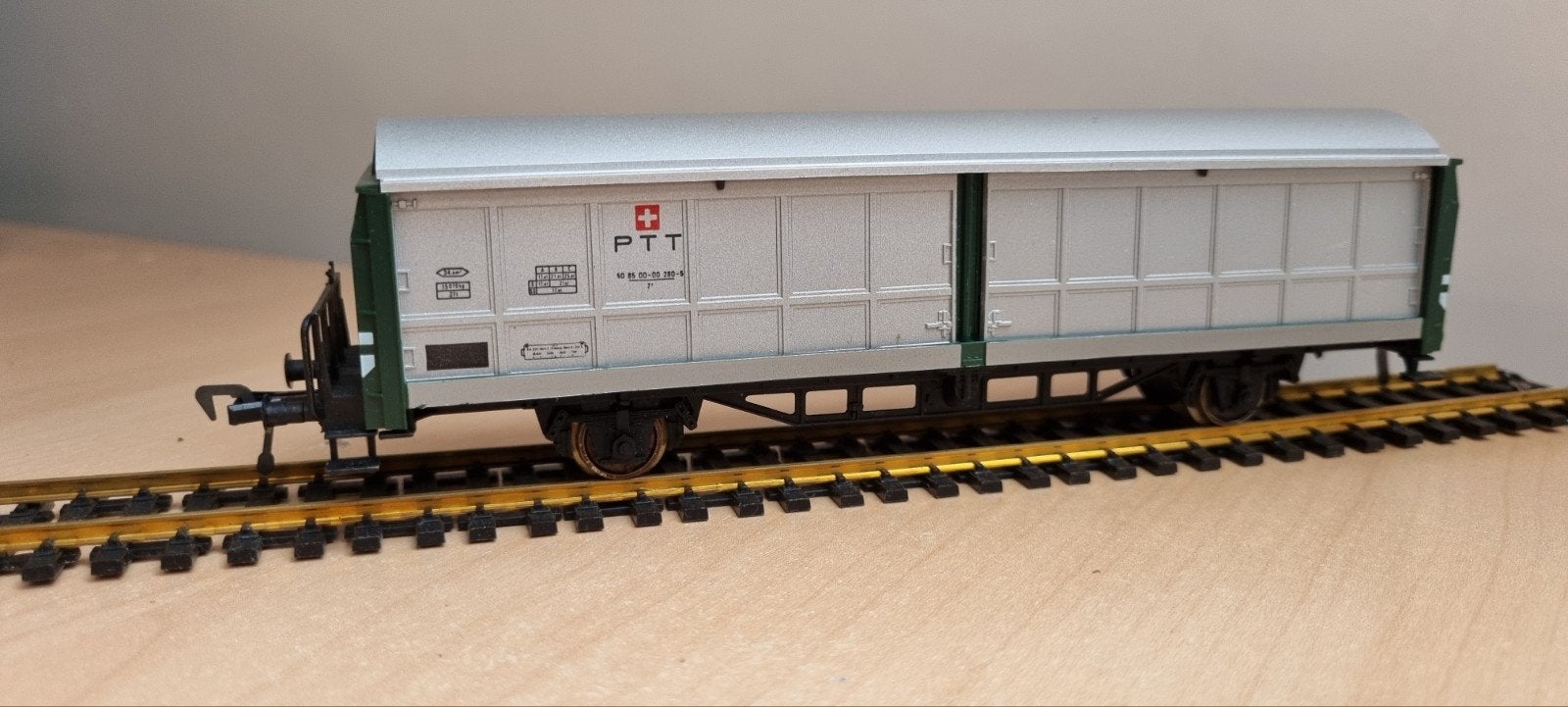Fleischmann schuifwand wagon Schweiz PTT, Gebruikt, Gelijkstroom, Fleischmann, Wagon