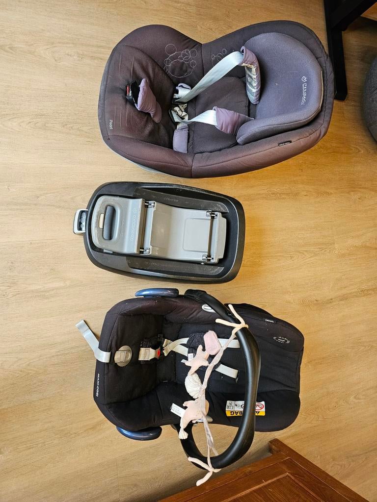 Maxi-Cosi Pearl autostoel met FamilyFix base, Ophalen, Gebruikt, 9 t/m 18 kg, Isofix