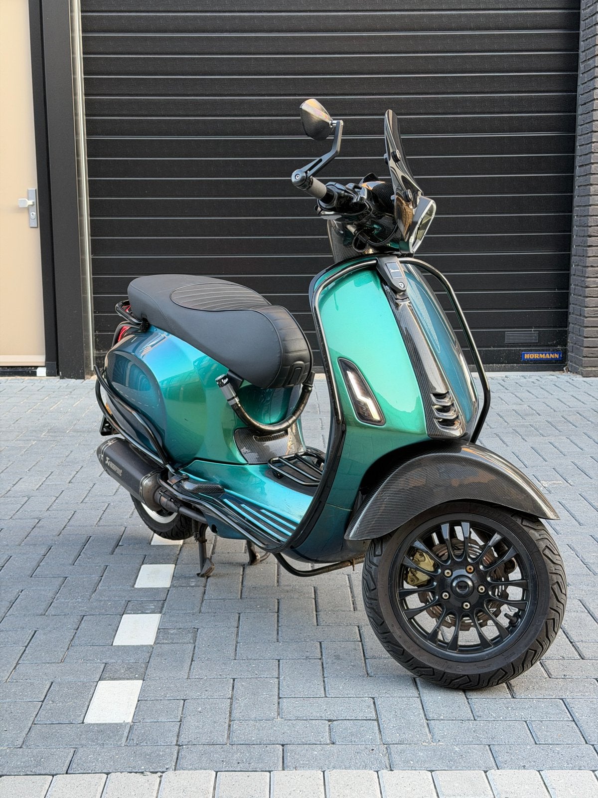 Vespa Sprint 80cc! custom! Malossi 80cc! 2018! Akra, Fietsen en Brommers, Overige modellen, Ophalen of Verzenden, Zo goed als nieuw