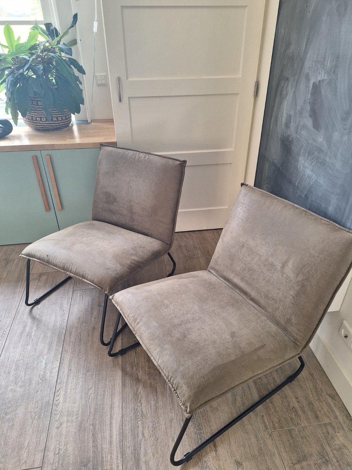 2x Fauteuil James (Leen Bakker)- leuke stoelen ZGAN, Huis en Inrichting, Ophalen, 75 tot 100 cm, Zo goed als nieuw, Stof
