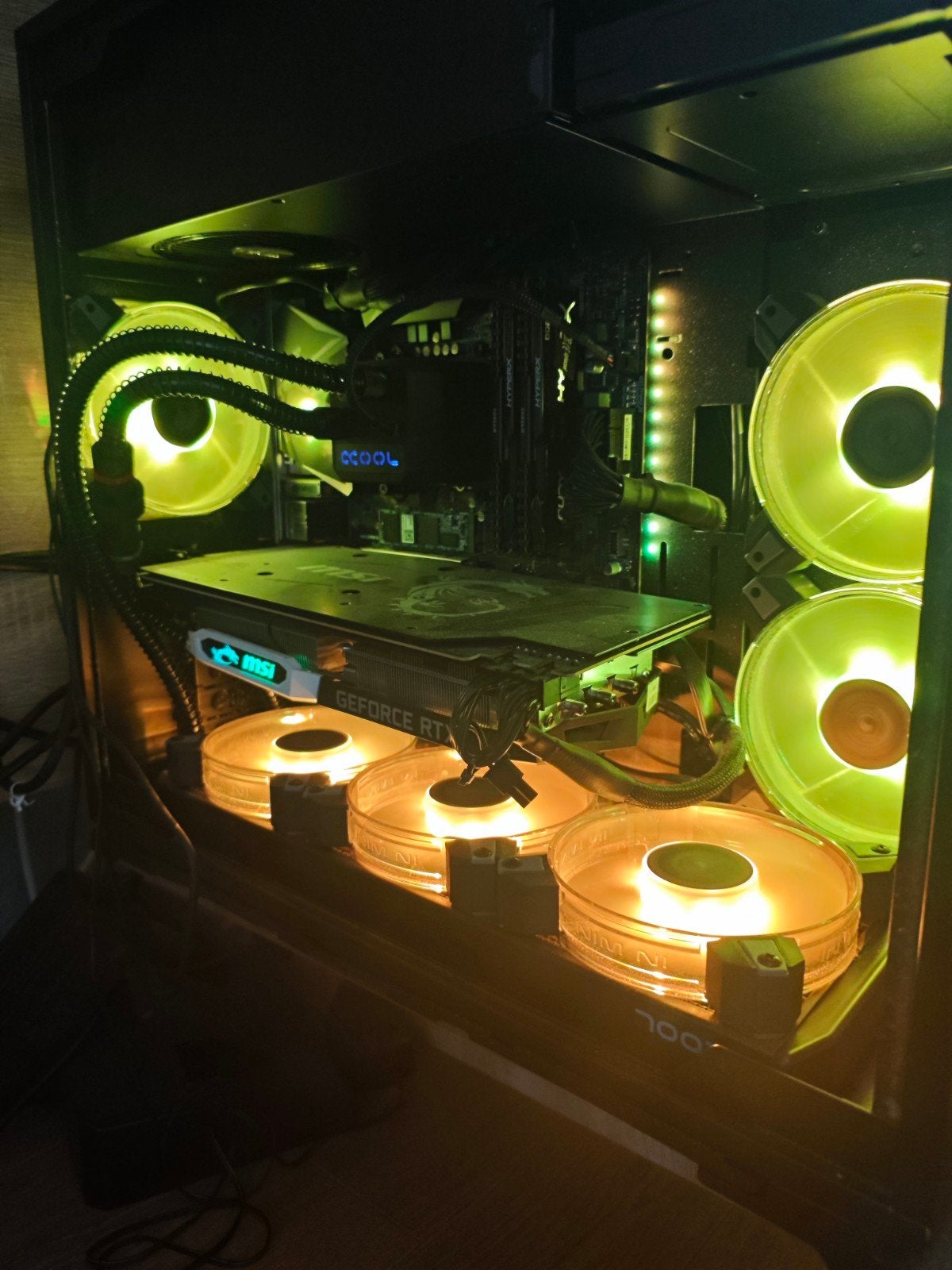 Krachtige Gaming PC met RGB Verlichting, Computers en Software, Desktop Pc's, Onbekend, 8 GB, Zo goed als nieuw, Gaming