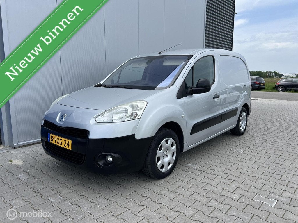 Peugeot Partner bestel 120 1.6 e-HDI L1 XT Profit + 2Tronic, Auto's, Bestelauto's, Euro 5, 1160 kg, 4 cilinders, Origineel Nederlands