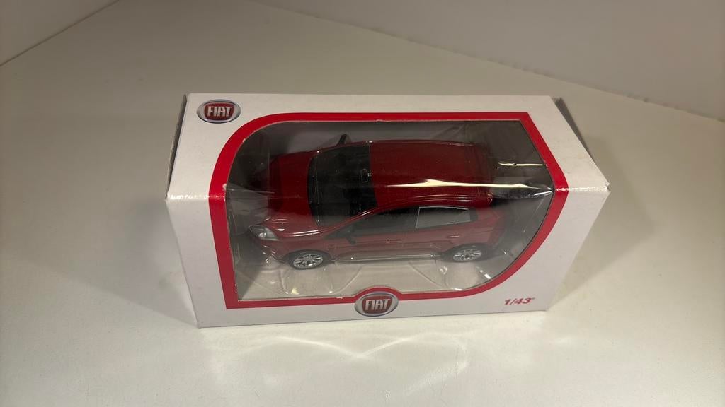 Fiat nuova bravo norev 1.43, Hobby en Vrije tijd, Modelauto's | 1:43, Auto, Norev, Ophalen of Verzenden, A