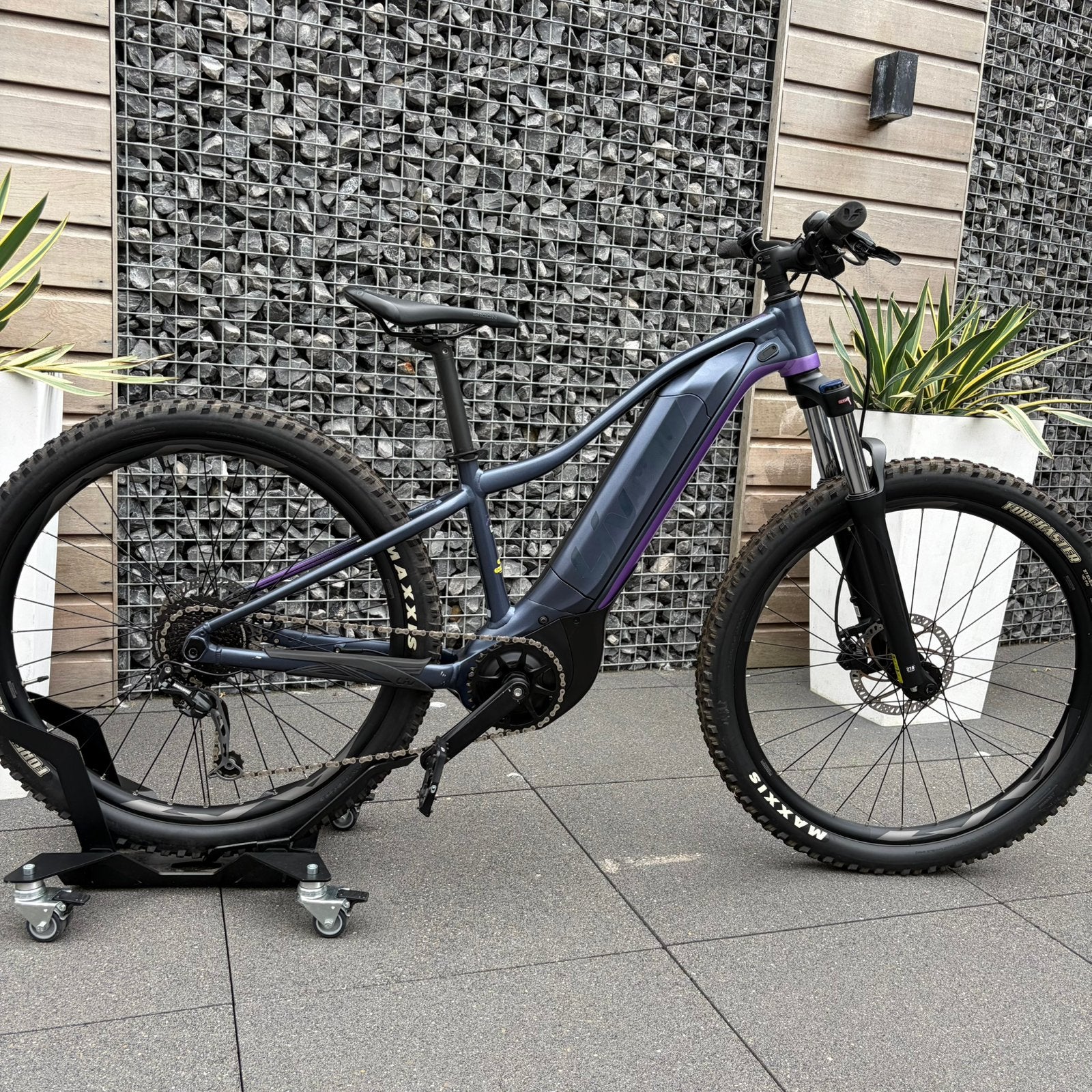 Liv vall e+, Ophalen, 24 inch of meer, V-brakes, Aluminium