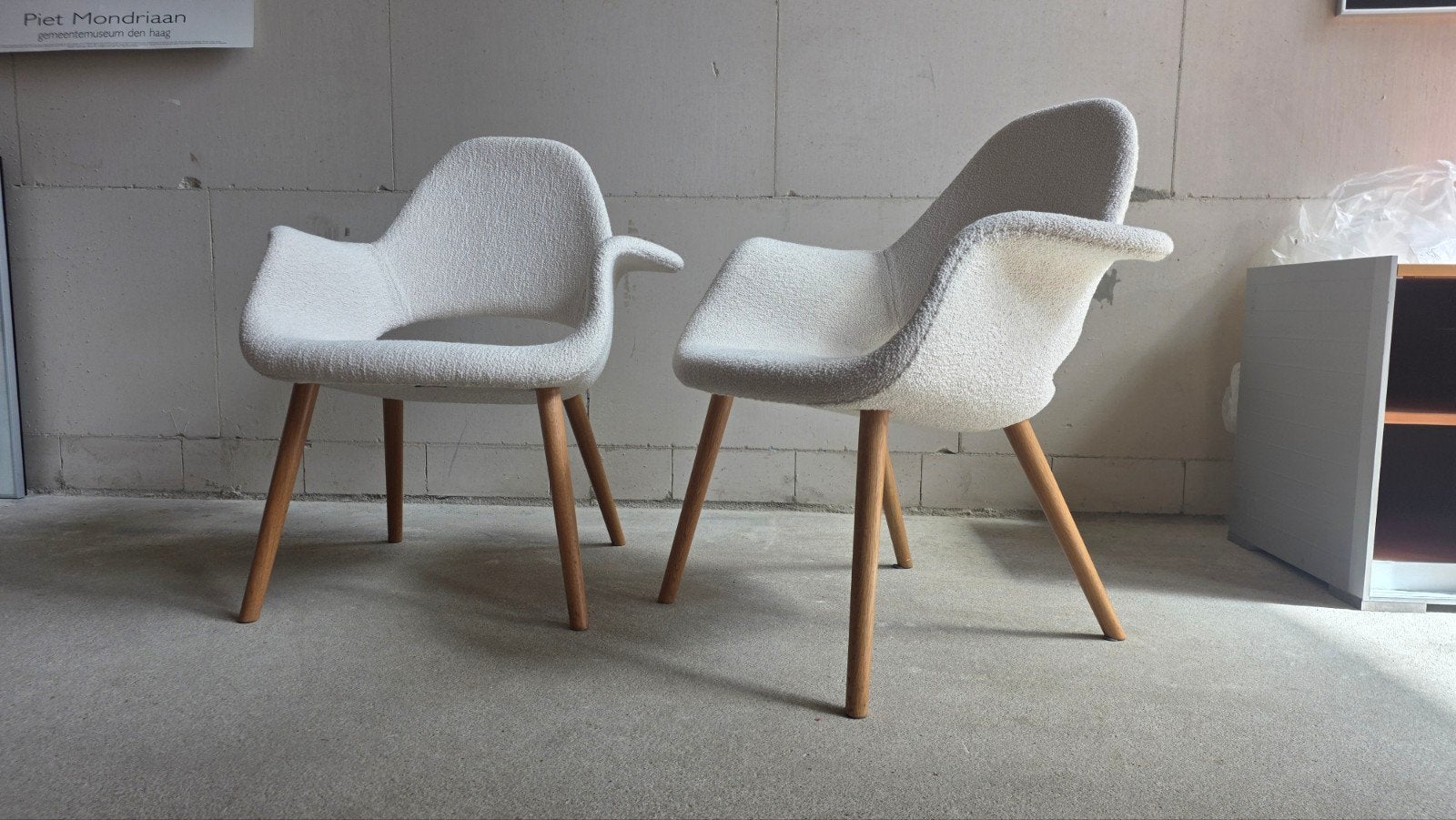 Vitra Eames Organic Reading Chair Bouclé - Zo goed als nieuw, Wit, Ophalen of Verzenden, Zo goed als nieuw, Eén