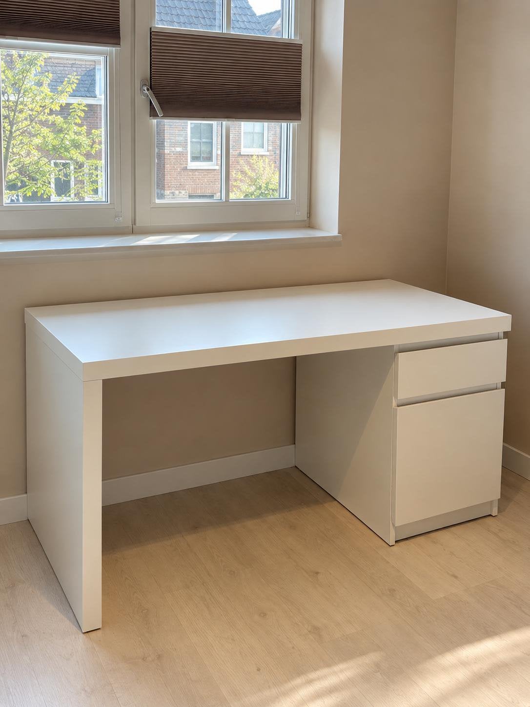 Wit Bureau - 140x65 cm - Zo goed als nieuw, Demontabel, Zo goed als nieuw, IKEA, 140 cm