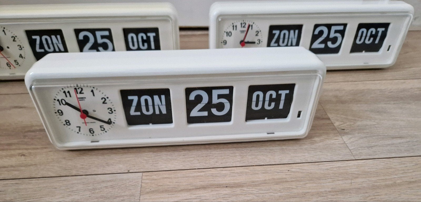 Twemco Flipklok designklok flappenklok datumklok (3x per st), Ophalen of Verzenden