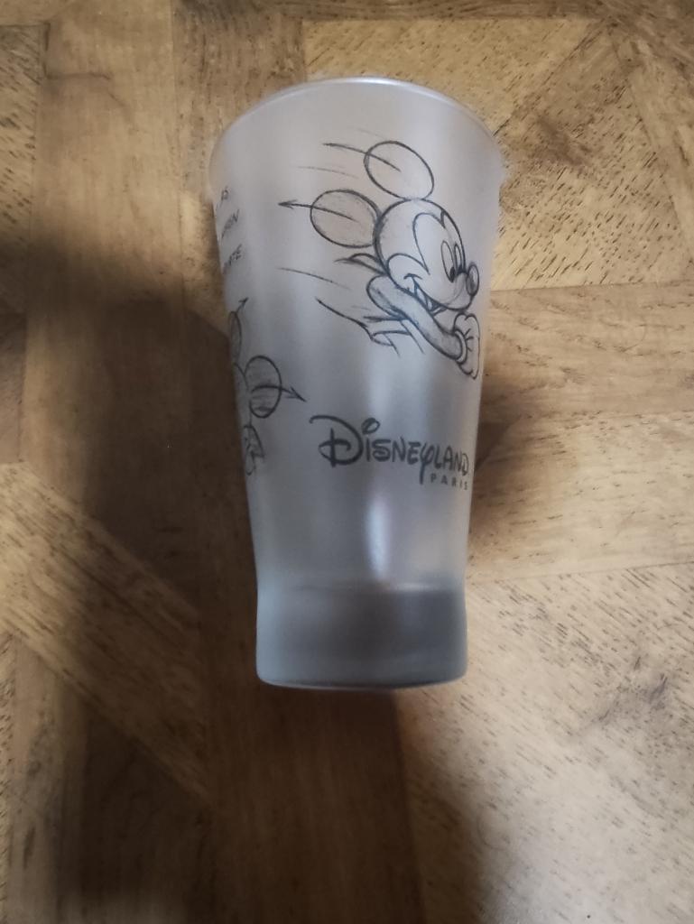 Mickey Mouse Disneyland Paris glas, Ophalen of Verzenden, Mickey Mouse, Zo goed als nieuw, Servies