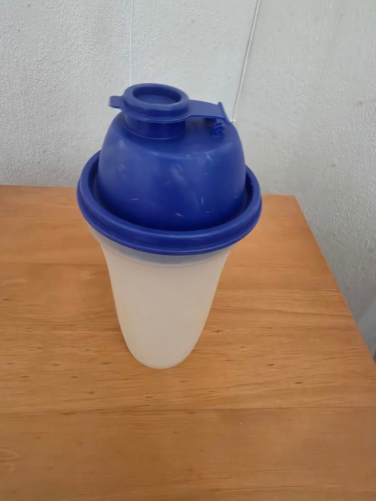 Tupperware Shaker - Blauw/Wit, Ophalen of Verzenden, Gebruikt, Blauw, Beker of Kan