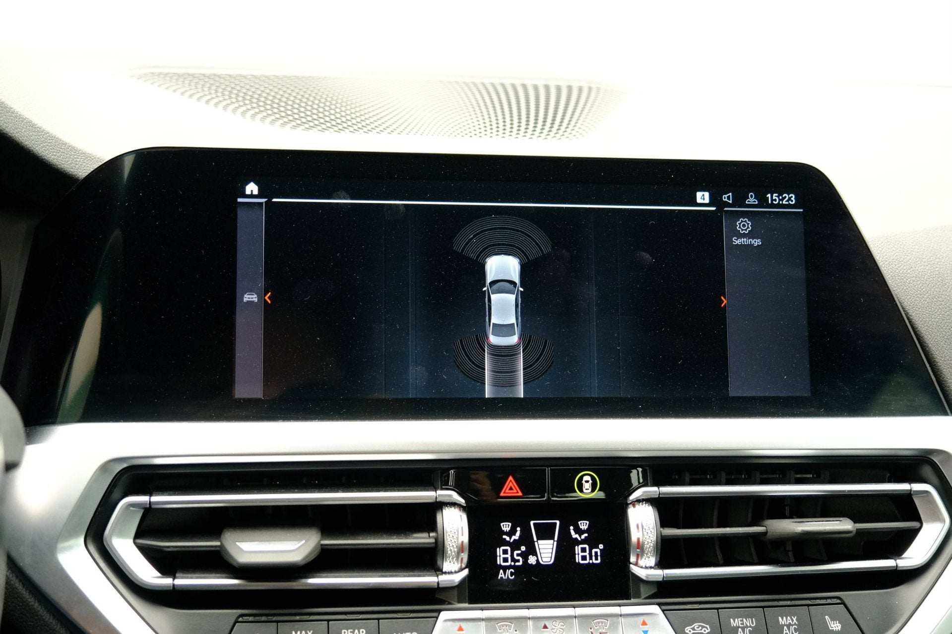 Foto 14 van BMW 3-serie 318i M Sport Aut. Navi|Leder-Alcantara|1e Eig|Pa