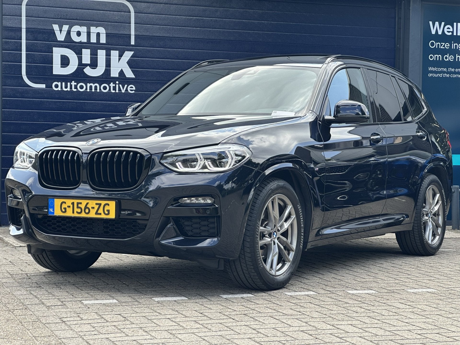 BMW X3 sDrive20i Launch Edition High Executive M SPORT PANOR, Auto's, Automaat, Achterwielaandrijving, Gebruikt, 4 cilinders