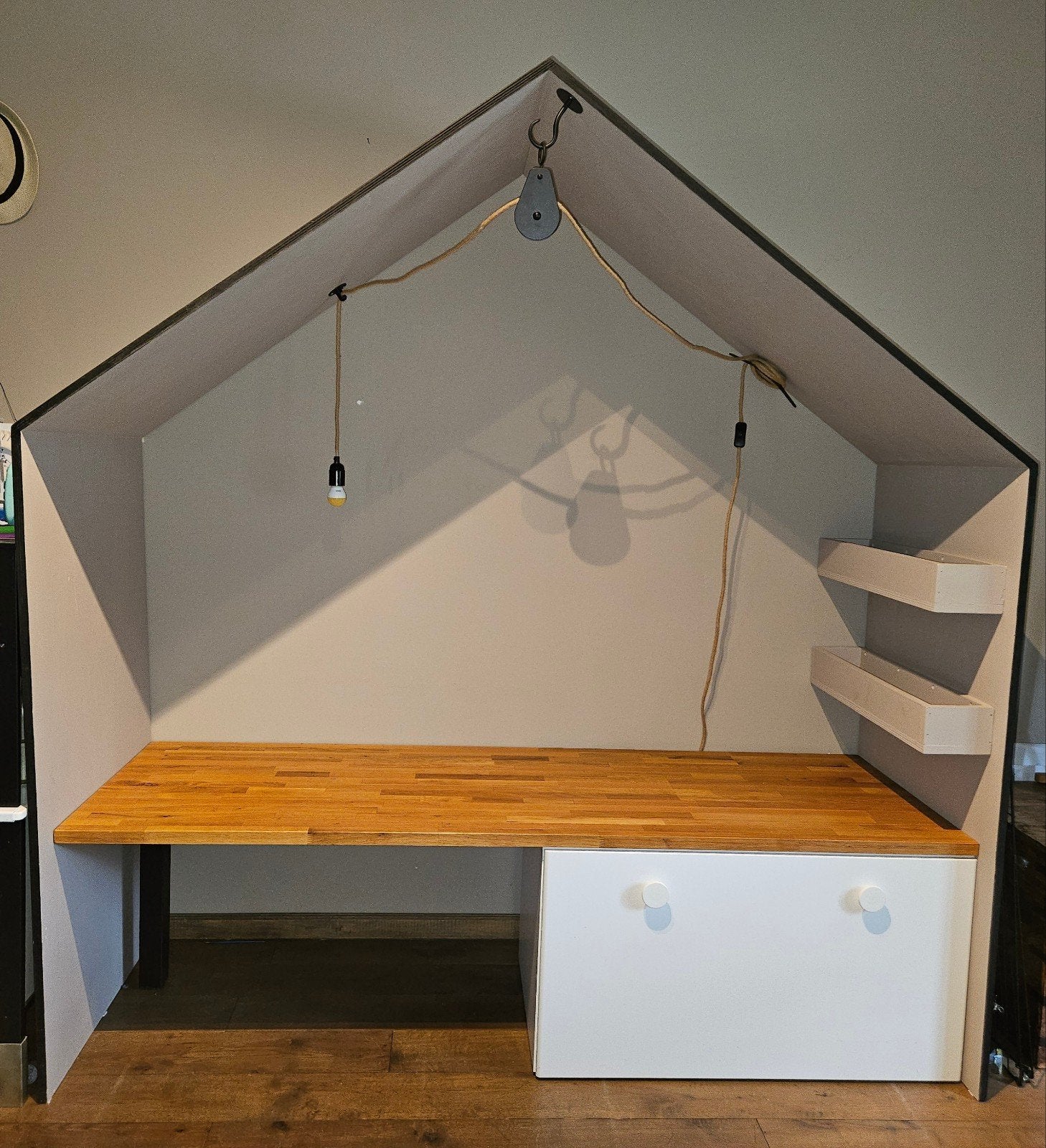 Leuk kinderbureau met opbergruimte, Ophalen, Met lades, Hout, Kinderbureau