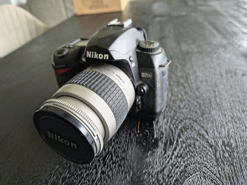 Nikon D70s (CCD sensor) met 28-80mm f3.3-5.6 lens, Audio, Tv en Foto, Fotocamera's Digitaal, Gebruikt, Spiegelreflex, Ophalen of Verzenden