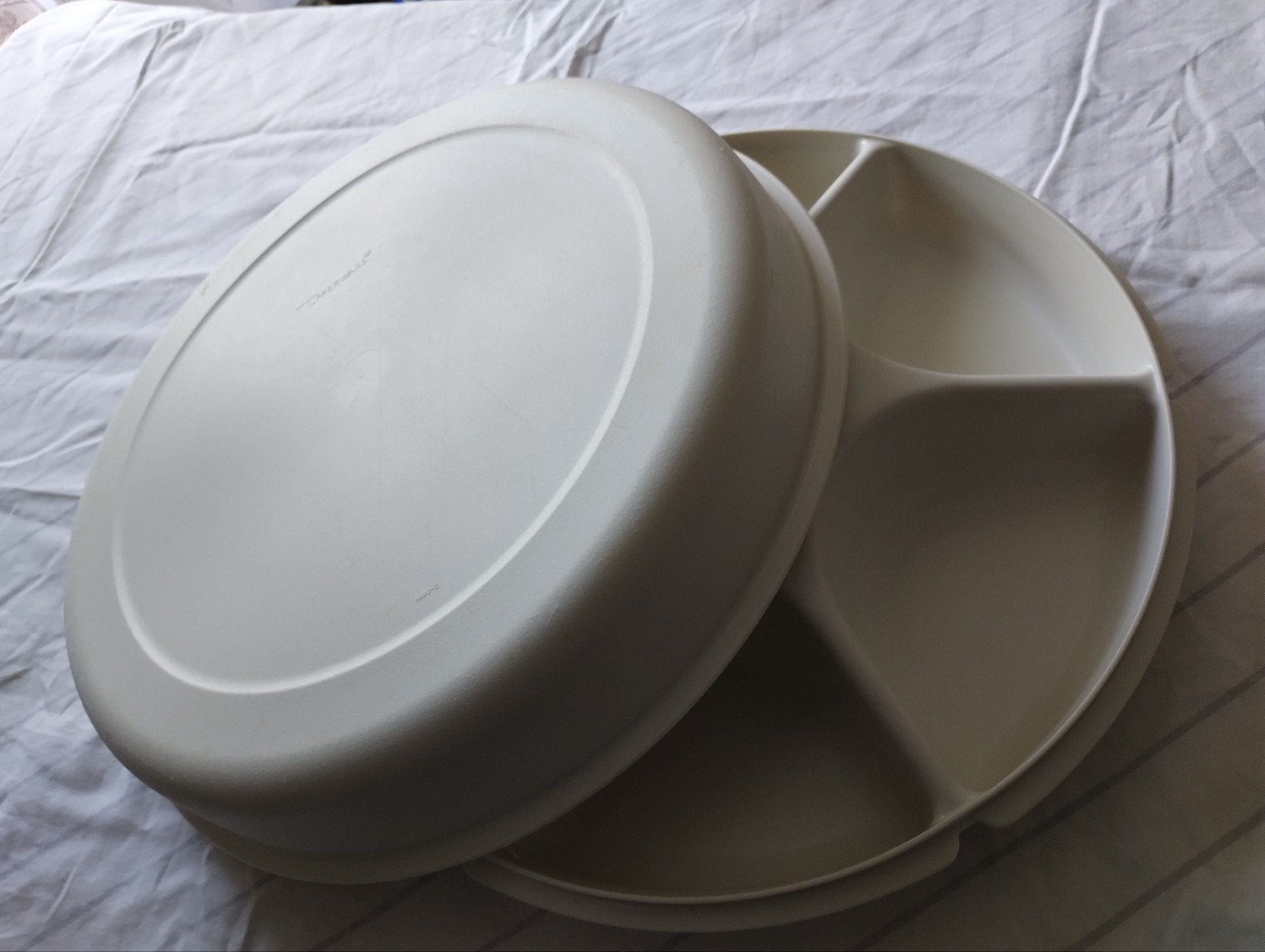 Tupperware 7 vakken schaal., Ophalen of Verzenden, Gebruikt, Wit, Schaal