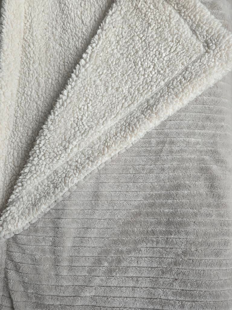 Plush double sided blanket / dekbed, Ophalen, Beige, 200 cm of meer, 200 cm of meer