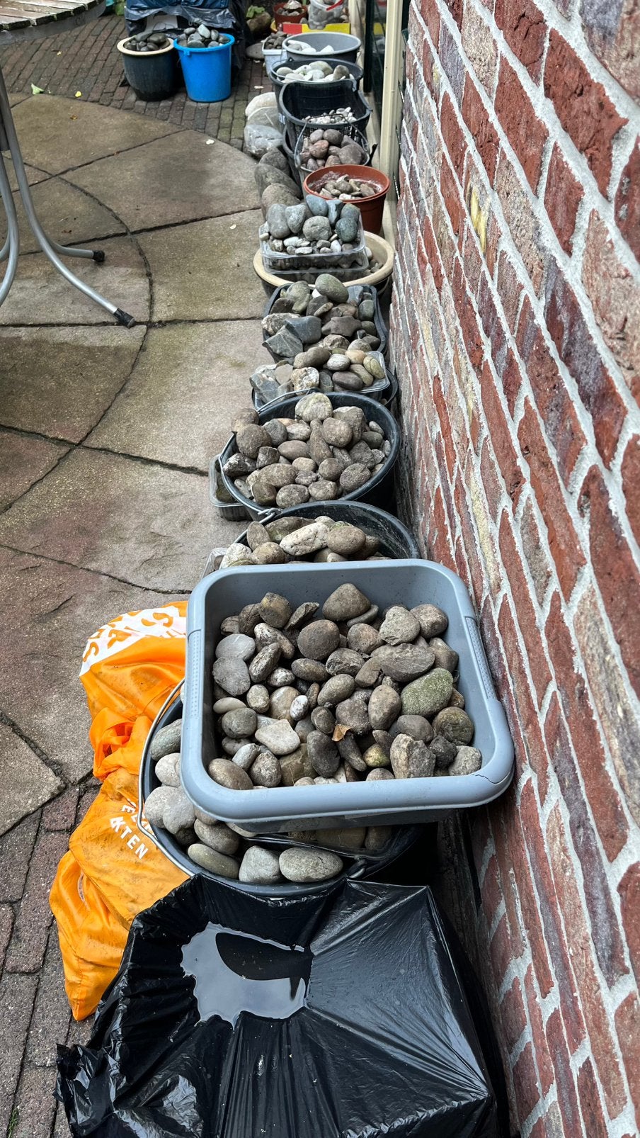 Stenen voor de tuin, Ophalen, Zo goed als nieuw