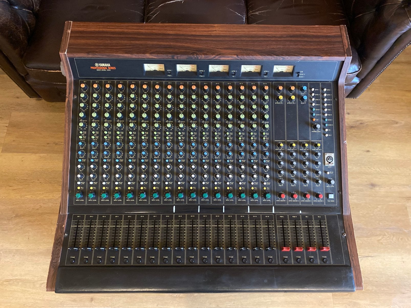 Yamaha M916, Ophalen, Zo goed als nieuw, 10 tot 20 kanalen