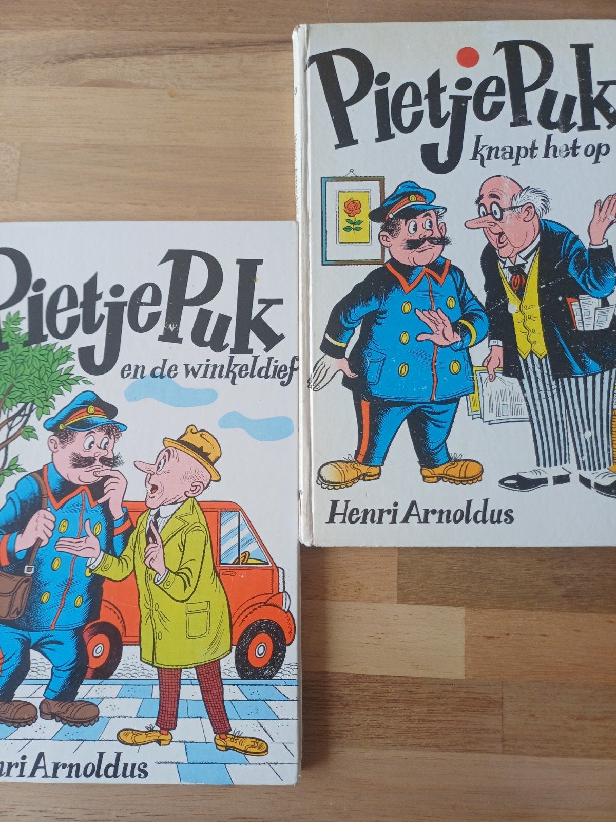 2 x Pietje PUK de postbode 4.95, Ophalen of Verzenden, Gelezen