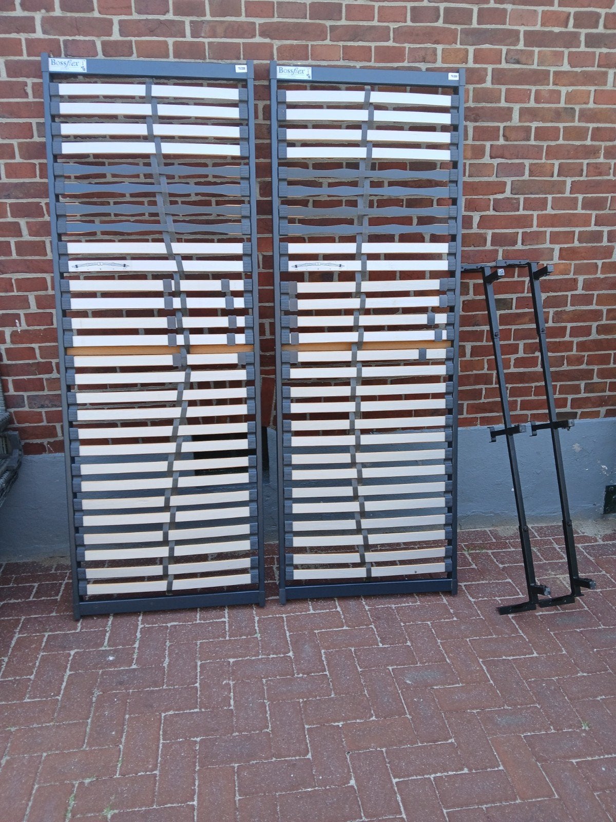 2 bedbodems met matrassen. T.e.a.b., Ophalen, Eenpersoons