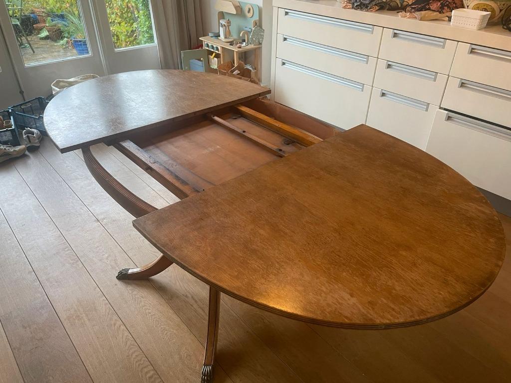 Antieke uitschuiftafel te koop met aparte voet, Ophalen