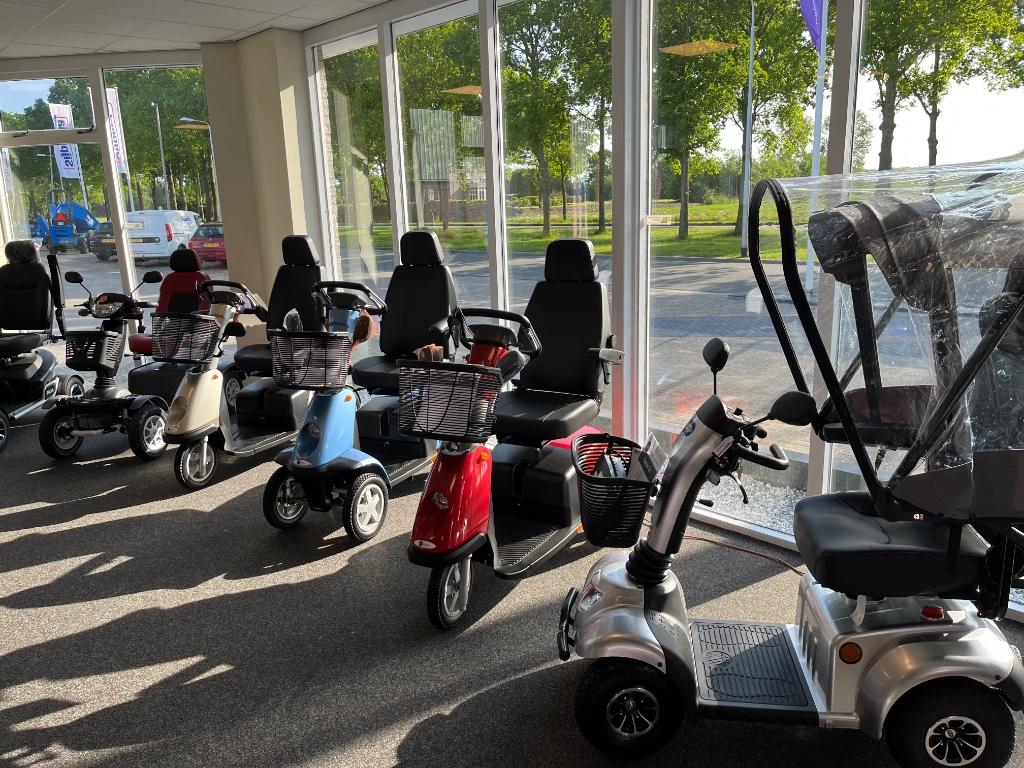 Scootmobiel kopen inruilen of verkopen? Kom naar Maxvitaal!, Traktieweg 12, Ophalen of Verzenden, Zo goed als nieuw, 16 km/u of meer