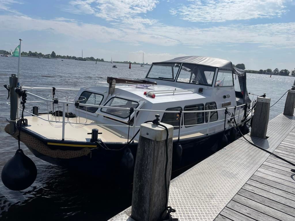 Doerak te huur Friesland met Boegschroef 500 per  week, Sloep of Motorboot