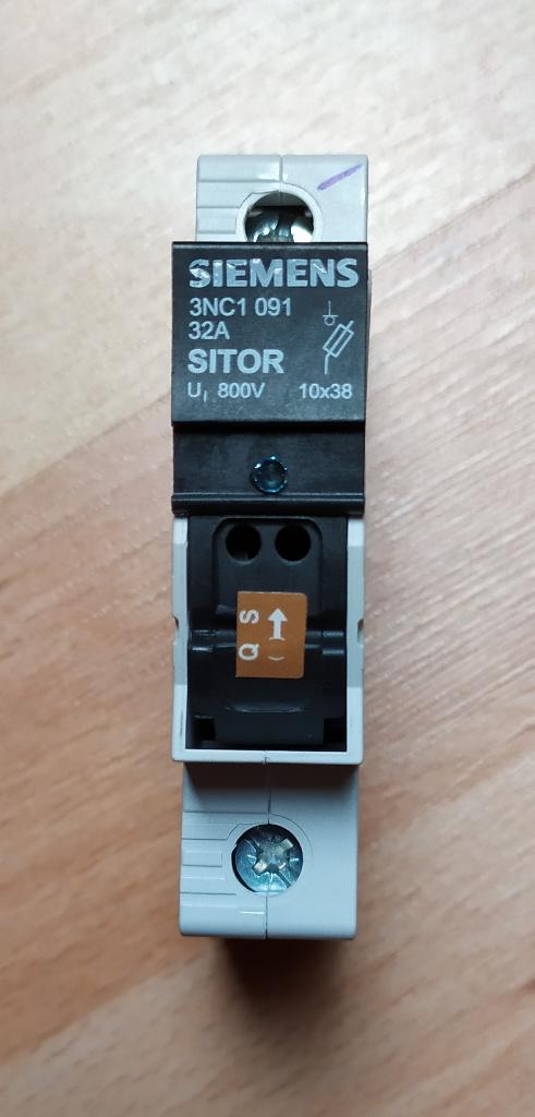 Quantum Science Audio (QSA) 10x38 GOLD Fuse Holder MCB, Audio, Tv en Foto, Verzenden, Zo goed als nieuw