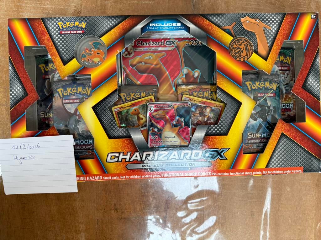 Charizard GX premium collection box (2017), Ophalen of Verzenden, Zo goed als nieuw, Boosterbox