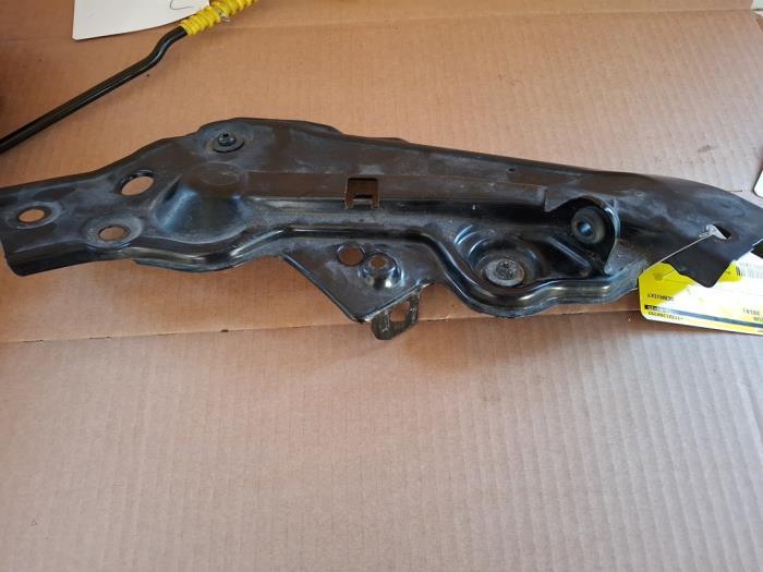 Frontdeel steun van een Volkswagen Polo, Gebruikt, -, -, -