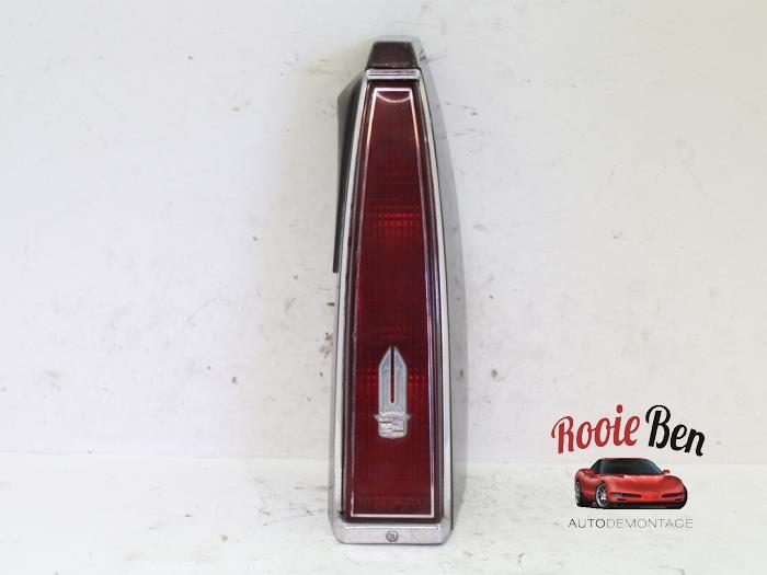 Achterlicht rechts van een Cadillac De Ville, Auto-onderdelen, Cadillac, Gebruikt, -, -