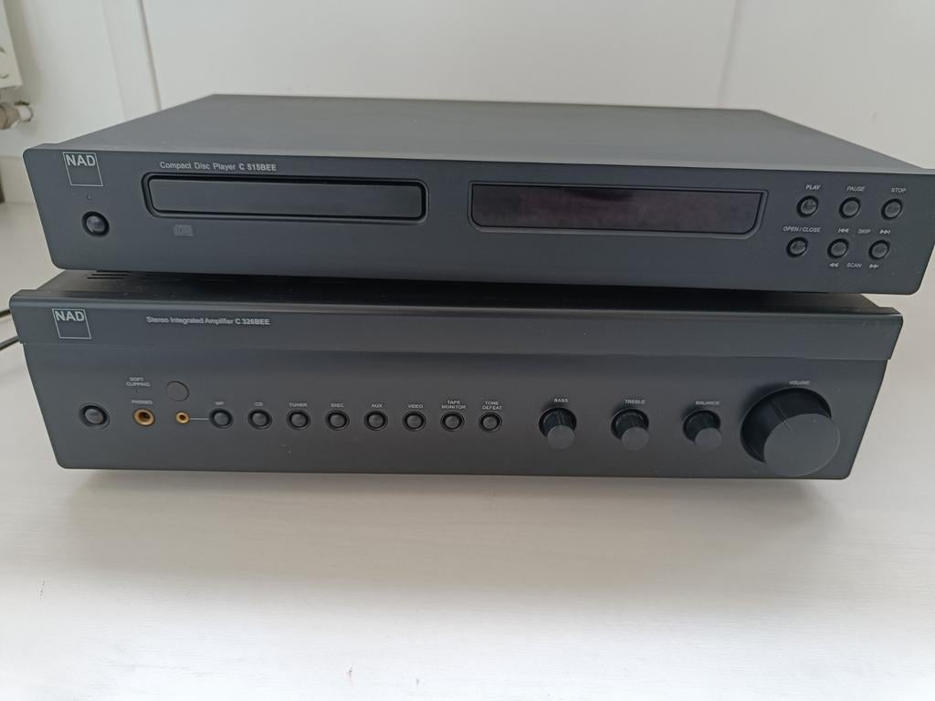 NAD Versterker & CD Speler Set -C326BEE & C515BEE,Mooie set, Ophalen, Zo goed als nieuw, Stereo, 60 tot 120 watt
