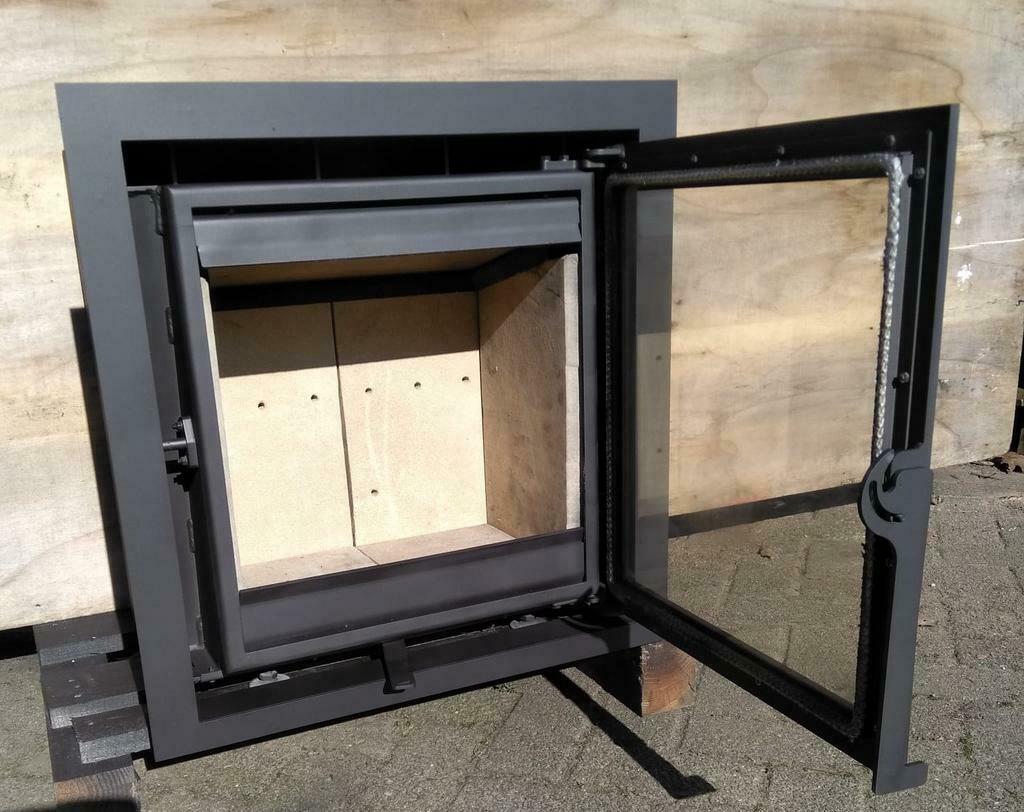 tekoop demo model DIK GEURTS Iinstyle 550 met kader, Houtkachel, Ophalen of Verzenden, Zo goed als nieuw, Inbouw
