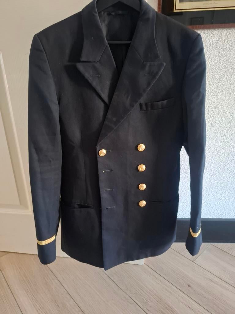 Carnaval emblemen jas, Ophalen of Verzenden, Zo goed als nieuw, Maat 46 (S) of kleiner