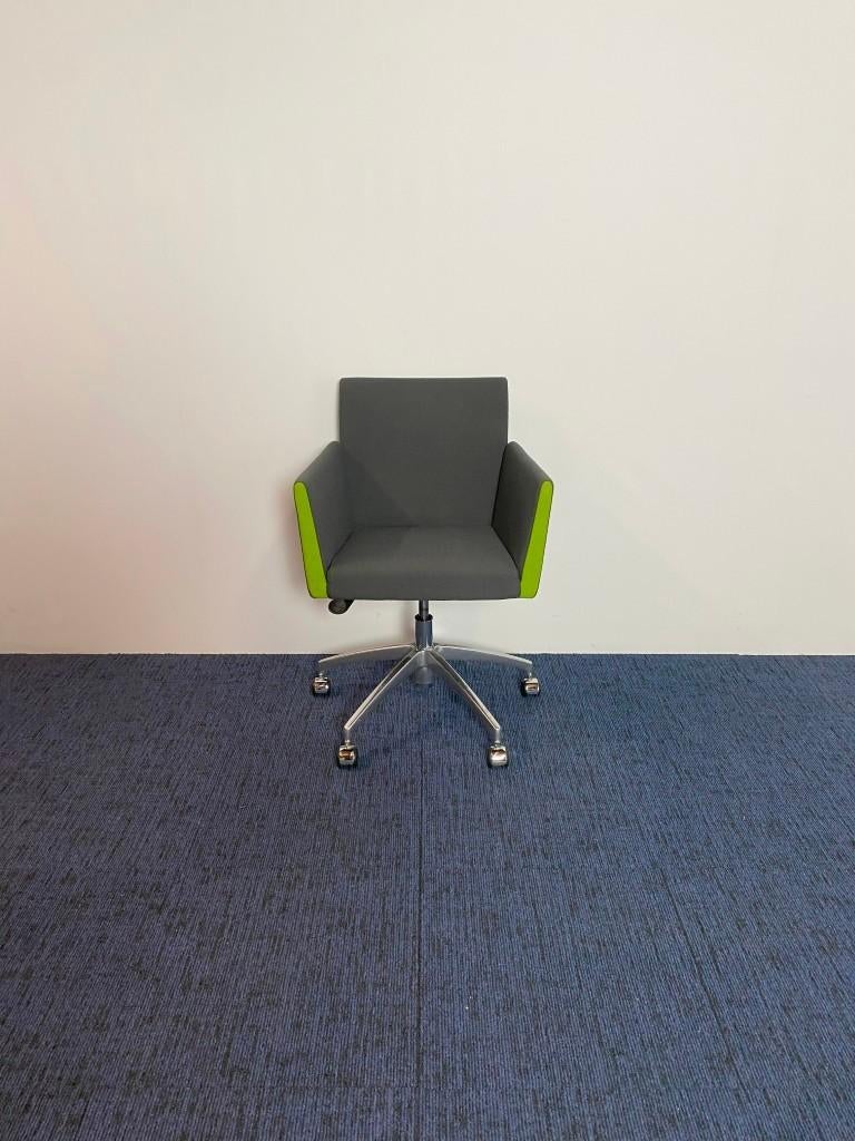 8 x Vergaderstoel Artifort Paco - antraciet/groen,, Ophalen, Gebruikt, Overige kleuren, Stof