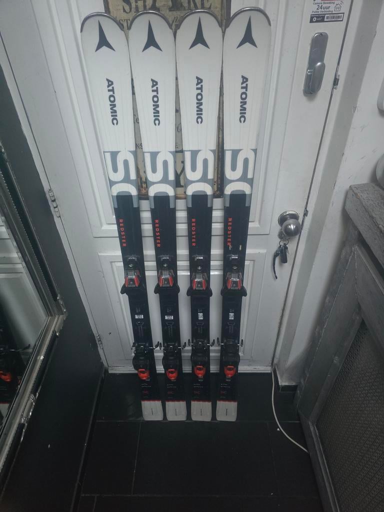 162cm ATOMIC REDSTER SC, Sport en Fitness, Skiën en Langlaufen, 160 tot 180 cm, Ophalen of Verzenden, Zo goed als nieuw, Carve