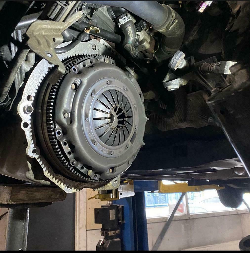 Foto 13 van Autobedrijf Reparatie Onderhoud Apk