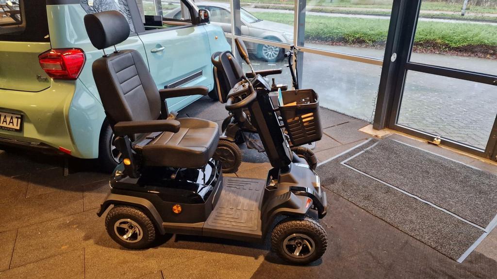 IVA RIDER 700 SCOOTMOBIEL/AUTOMAAT 18KM/uur 45 KM actierad., Fietsen en Brommers, IVA, Nieuw, China, China