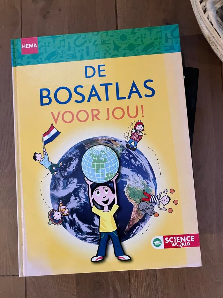 Bosatlas voor kinderen - HEMA editie, Gelezen, Bosatlas, 2000 tot heden, Ophalen of Verzenden