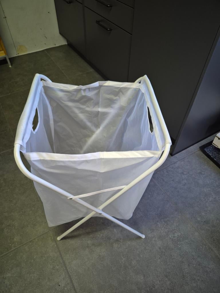 Opvouwbare wasmand, Ophalen