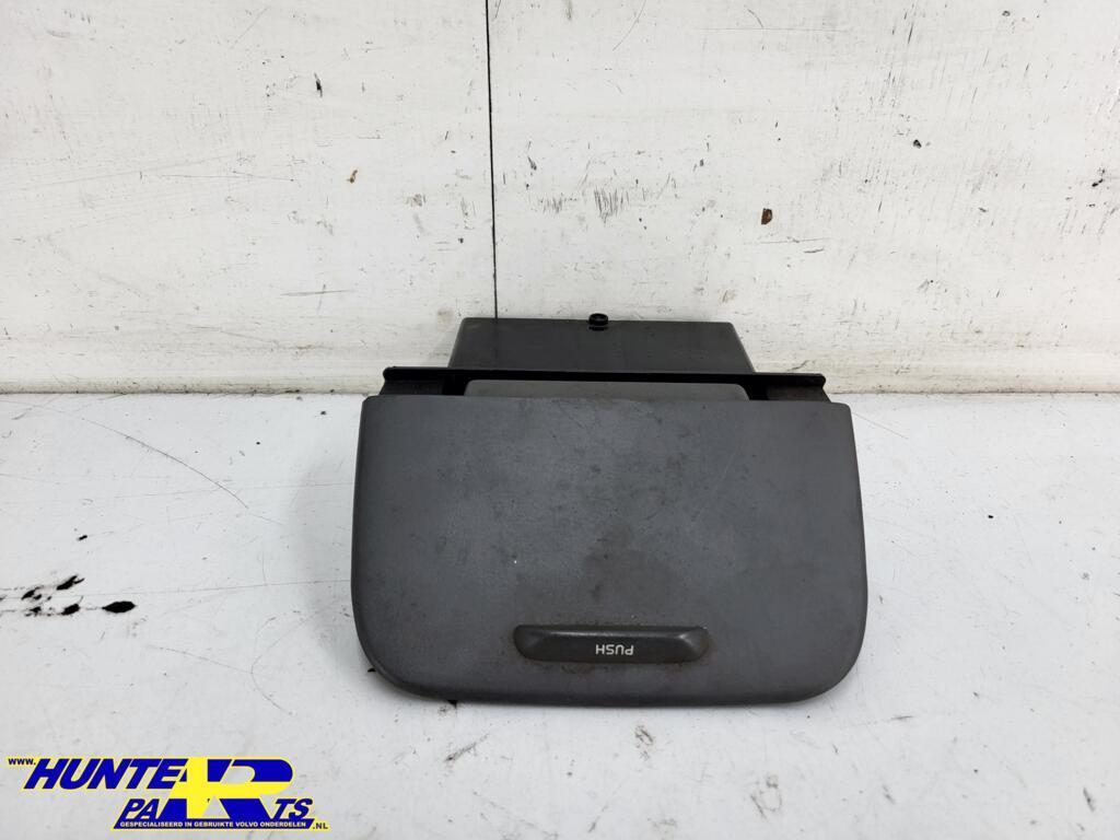 Asbak voorzijde Volvo V70 I ('97-'00) 9158406, Auto-onderdelen, Interieur en Bekleding, Gebruikt, Ophalen of Verzenden, Volvo
