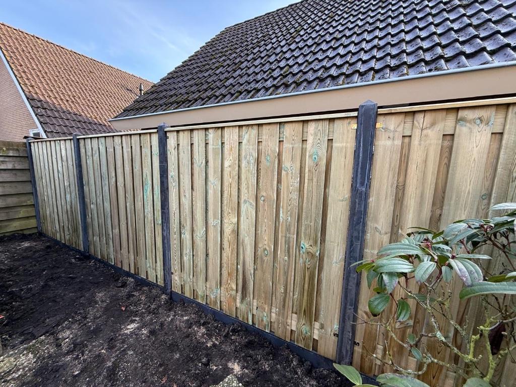 Hout-beton schuttingen, Gratis offerte!, Ophalen, Minder dan 3 meter, Nieuw, Dienstverlening Entjes