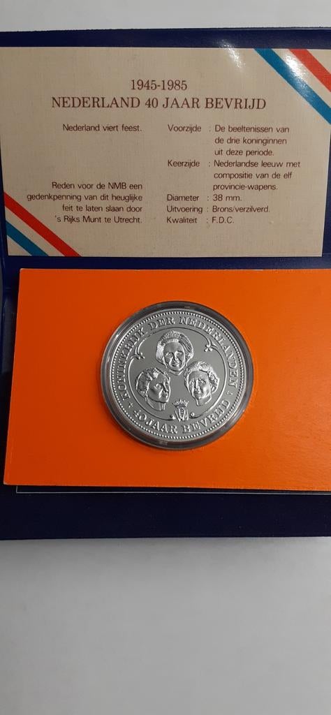 Gedenkpenning 1940-1945 met onze 3 koninginnen, Postzegels en Munten, Munten | Nederland, Ophalen, Koningin Wilhelmina