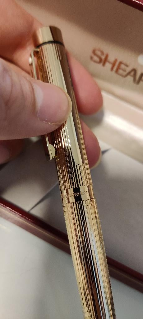 Sheaffer targa pen gold plated, Verzamelen, Pennenverzamelingen, Sheaffer, Balpen, Met doosje, Ophalen of Verzenden